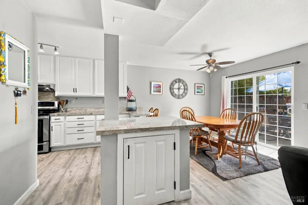 520 Court Street Santa Rosa, CA 95407