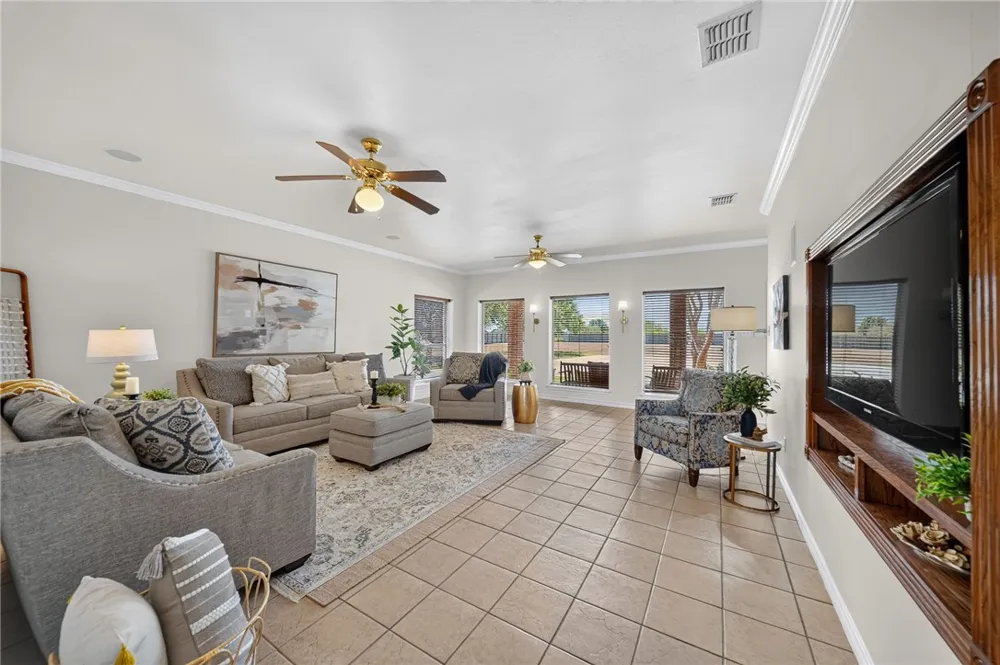 5625 King Acres Drive #1 Corpus Christi, TX 78414