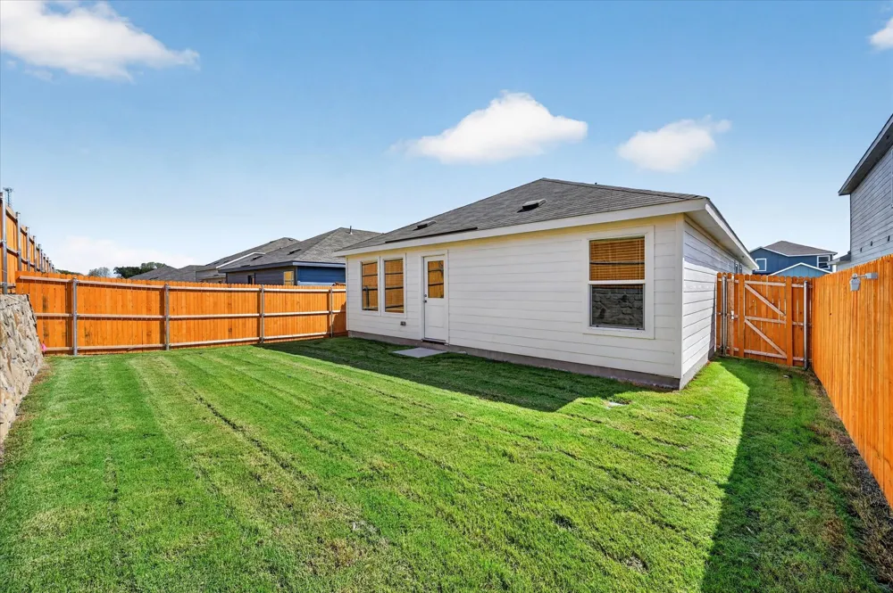 5318 Cinnamon Princeton, TX 75407