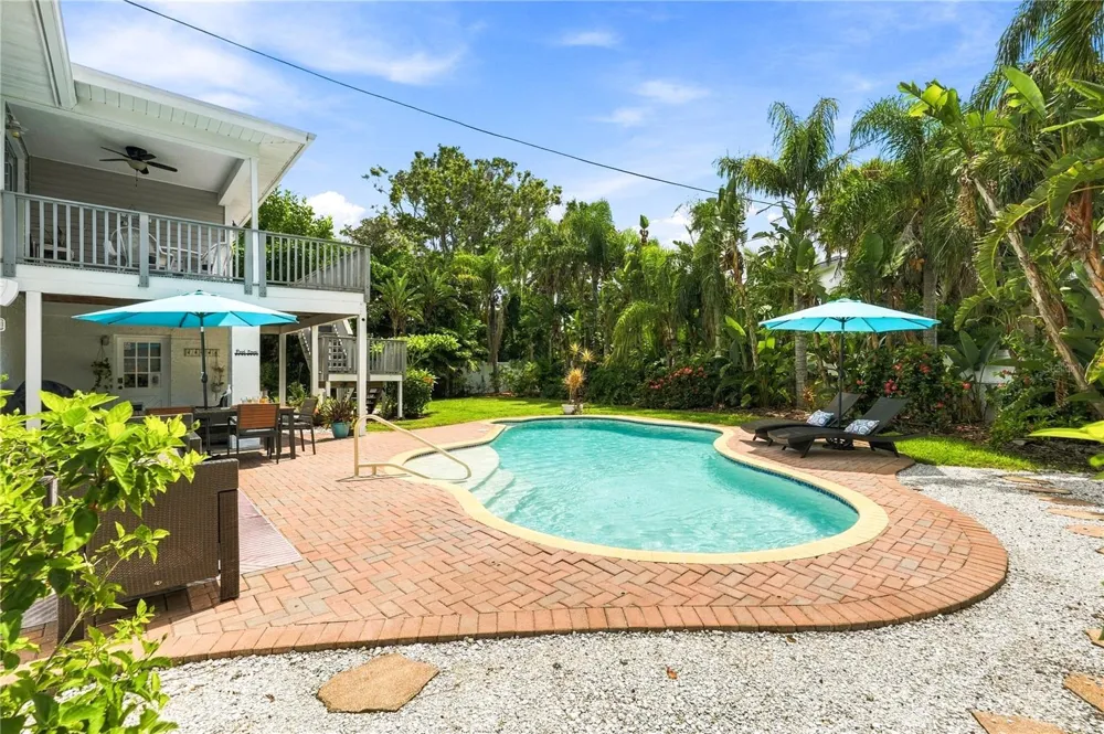 112 6TH STREET Belleair Beach, FL 33786