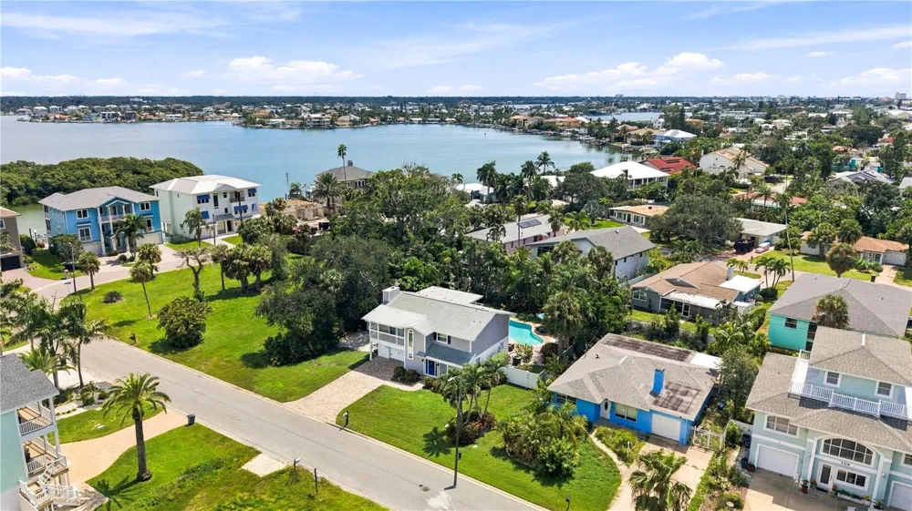 112 6TH STREET Belleair Beach, FL 33786