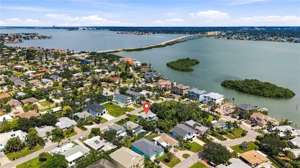 112 6TH STREET Belleair Beach, FL 33786