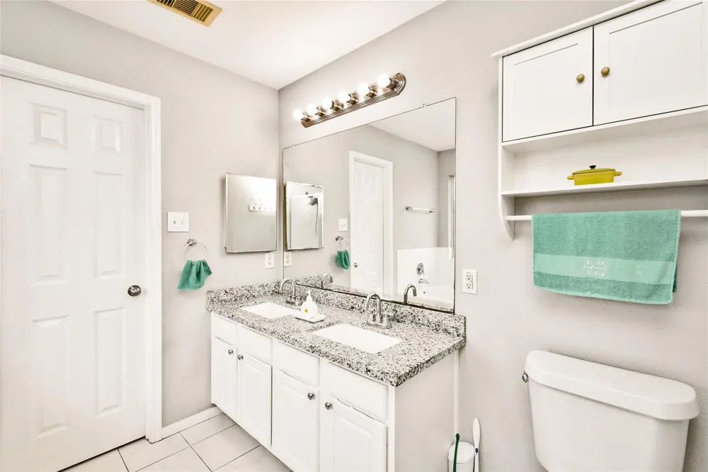 2319 Blue Reef Drive Katy, TX 77449