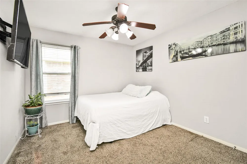 2319 Blue Reef Drive Katy, TX 77449