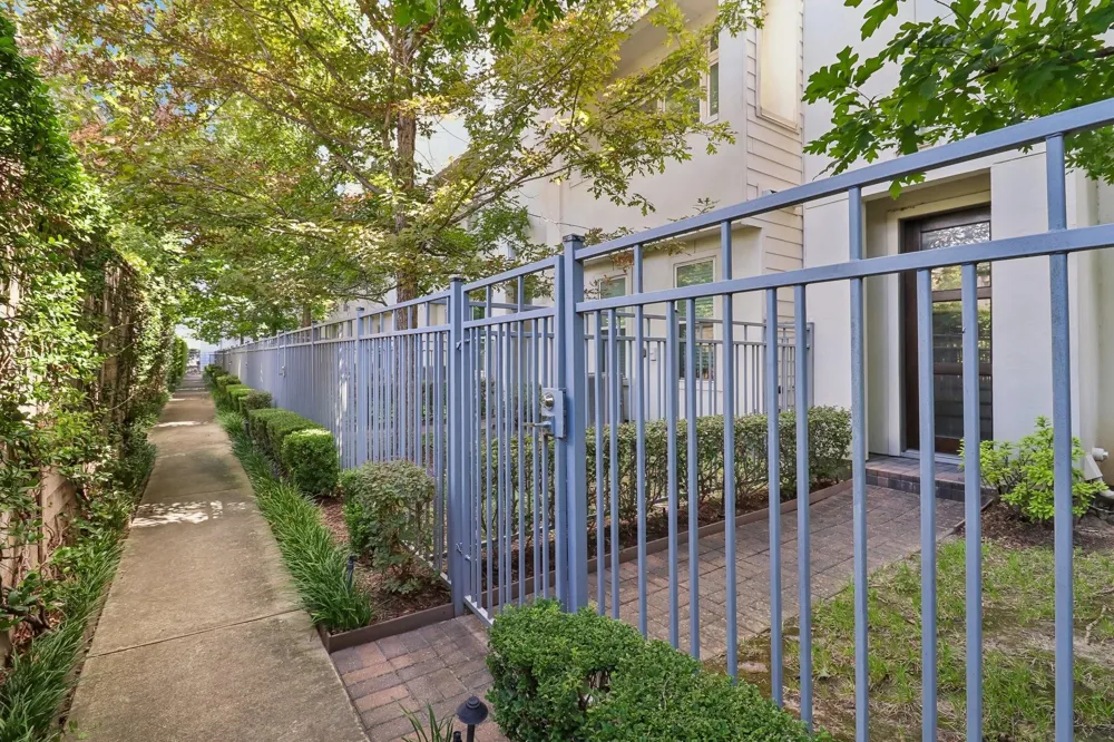 3115 Leeland Street Houston, TX 77003