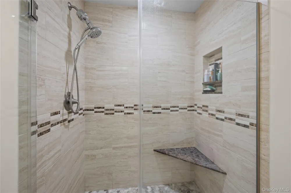 1 Pidgeon Court Manorville, NY 11949
