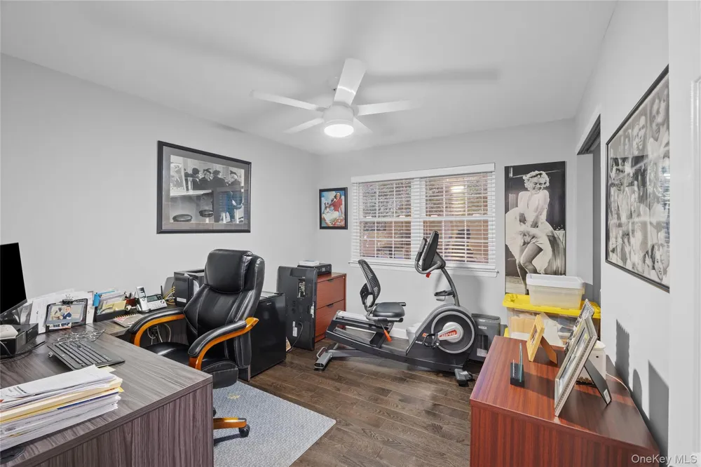 1 Pidgeon Court Manorville, NY 11949