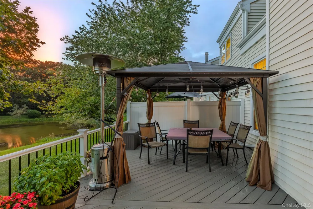 1 Pidgeon Court Manorville, NY 11949