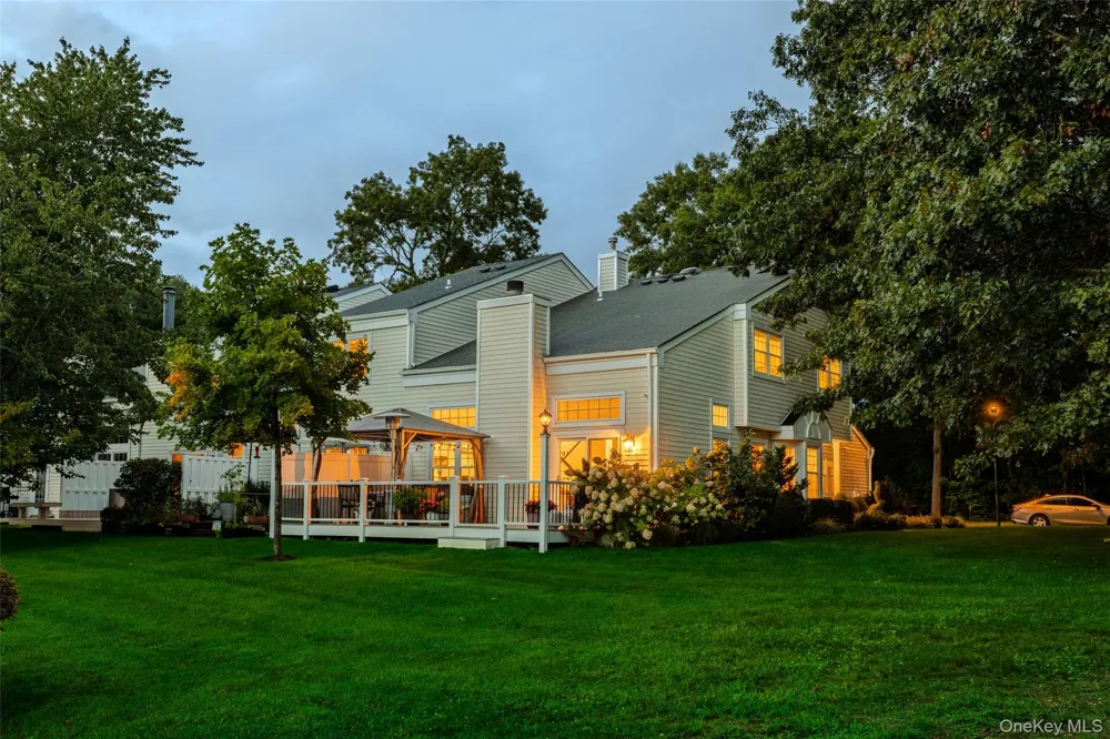1 Pidgeon Court Manorville, NY 11949