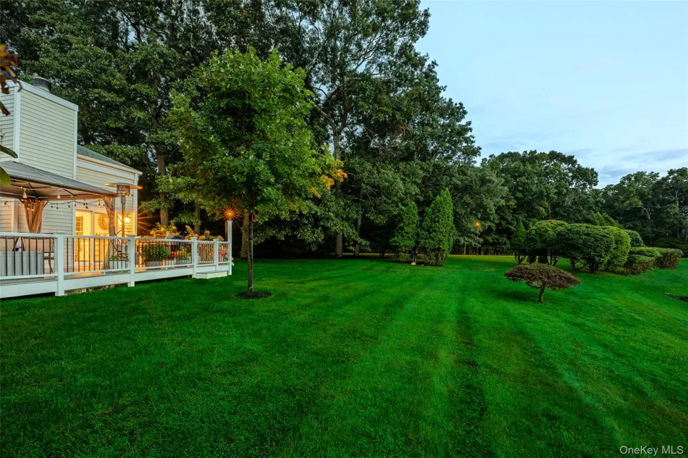 1 Pidgeon Court Manorville, NY 11949