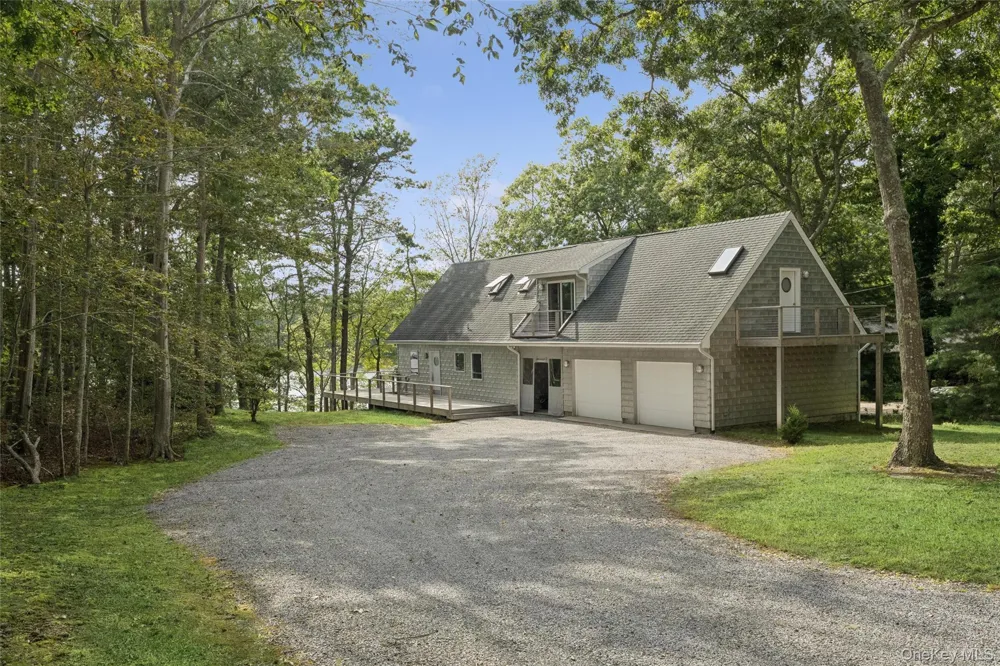 142 Little Fresh Pond Road Southampton, NY 11968