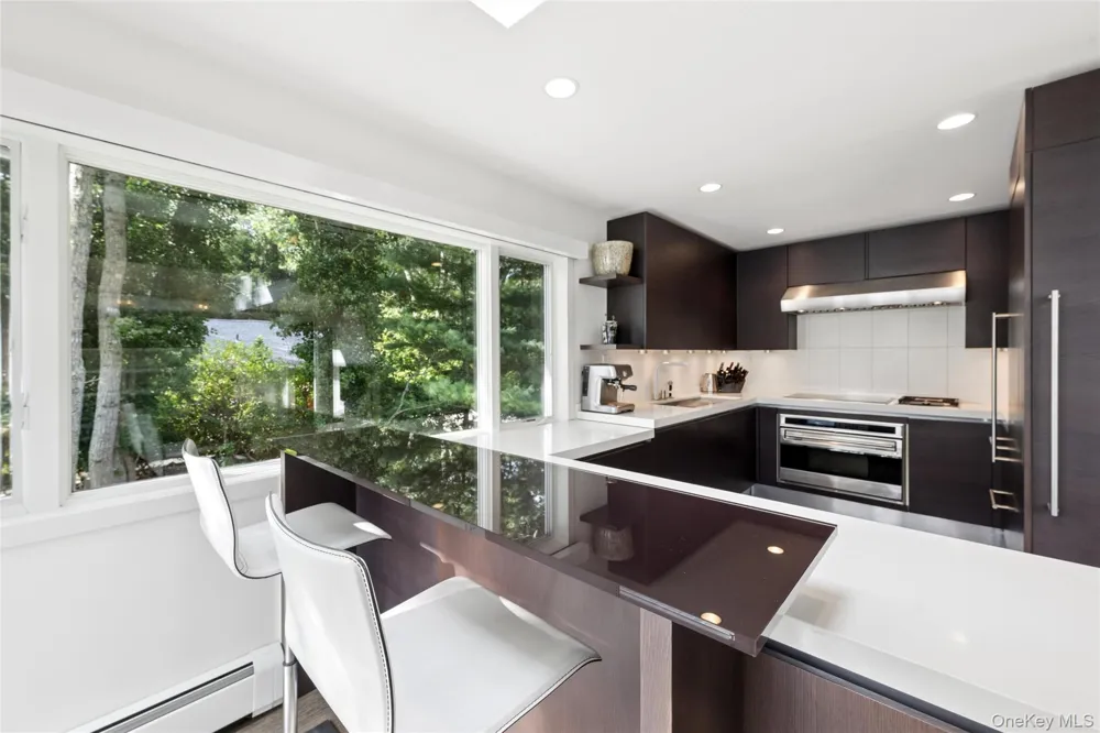 142 Little Fresh Pond Road Southampton, NY 11968