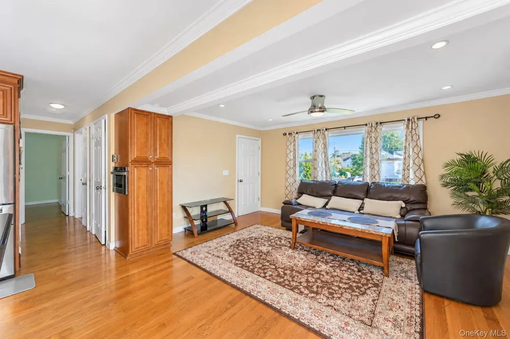 27 Colony Street Hicksville, NY 11801