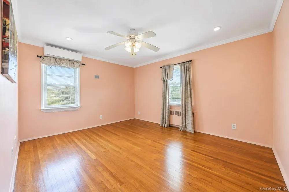 27 Colony Street Hicksville, NY 11801
