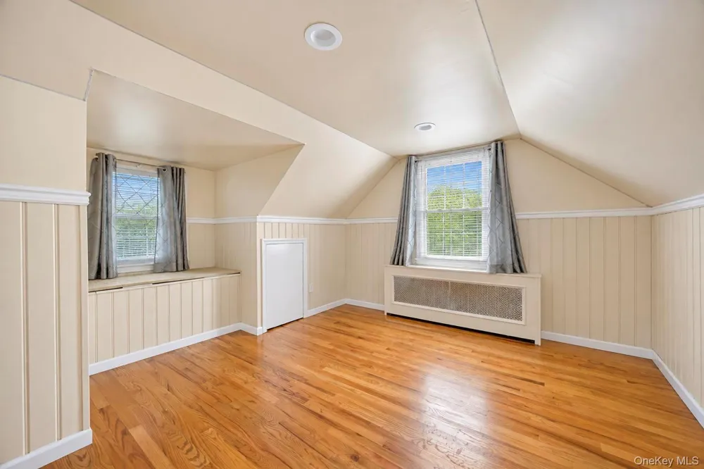 27 Colony Street Hicksville, NY 11801
