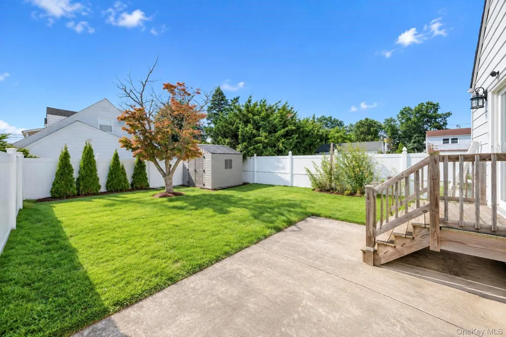 27 Colony Street Hicksville, NY 11801