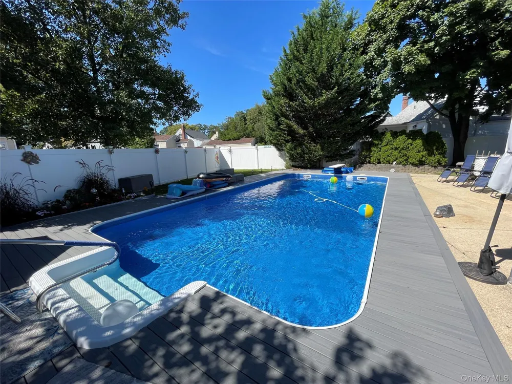 361 S Clinton Avenue Lindenhurst, NY 11757