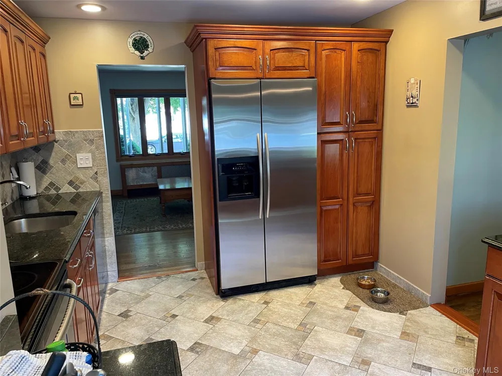 361 S Clinton Avenue Lindenhurst, NY 11757