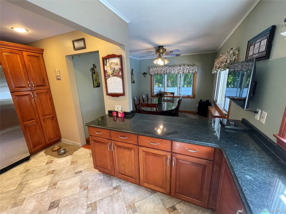 361 S Clinton Avenue Lindenhurst, NY 11757