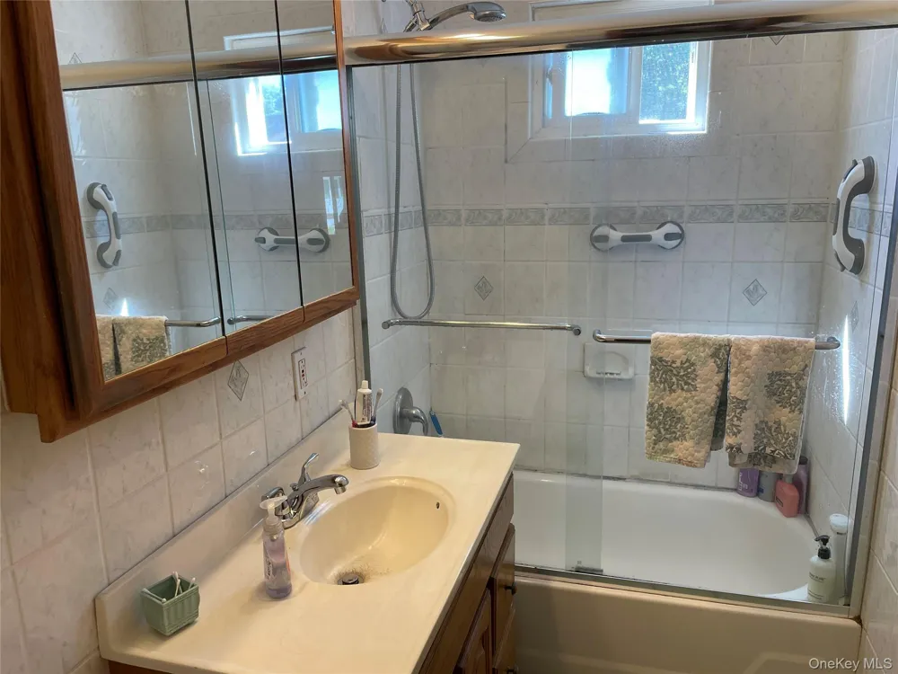 361 S Clinton Avenue Lindenhurst, NY 11757