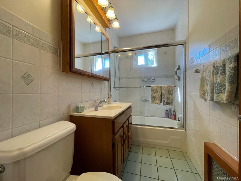 361 S Clinton Avenue Lindenhurst, NY 11757