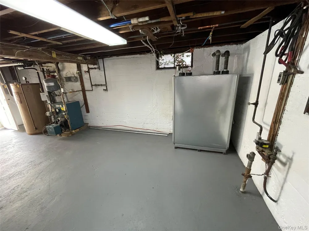 361 S Clinton Avenue Lindenhurst, NY 11757