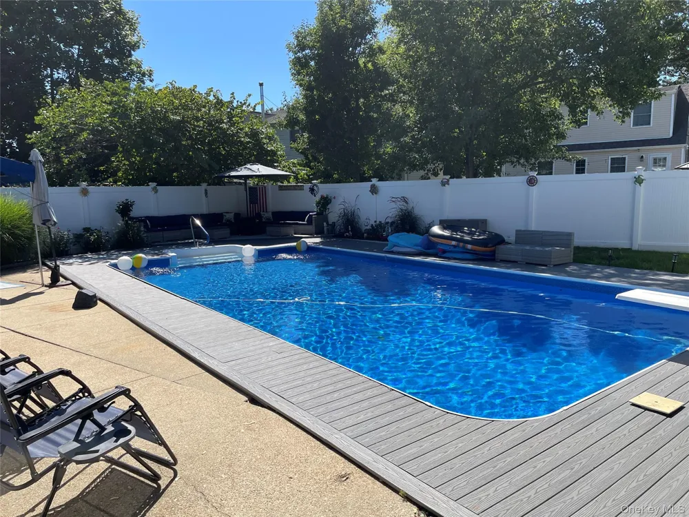 361 S Clinton Avenue Lindenhurst, NY 11757
