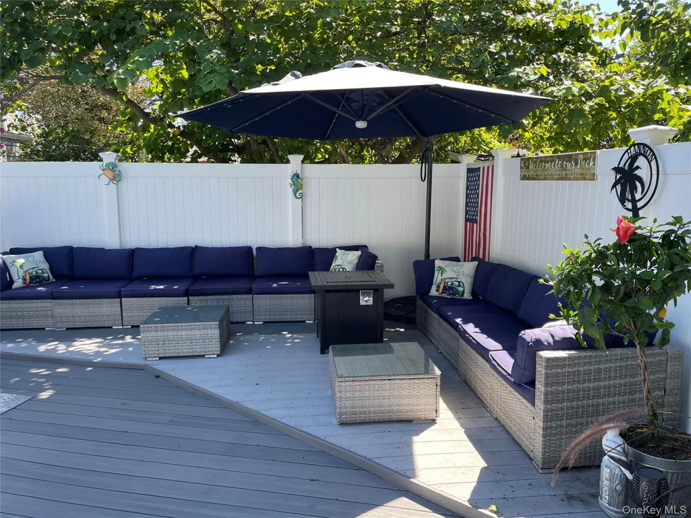 361 S Clinton Avenue Lindenhurst, NY 11757
