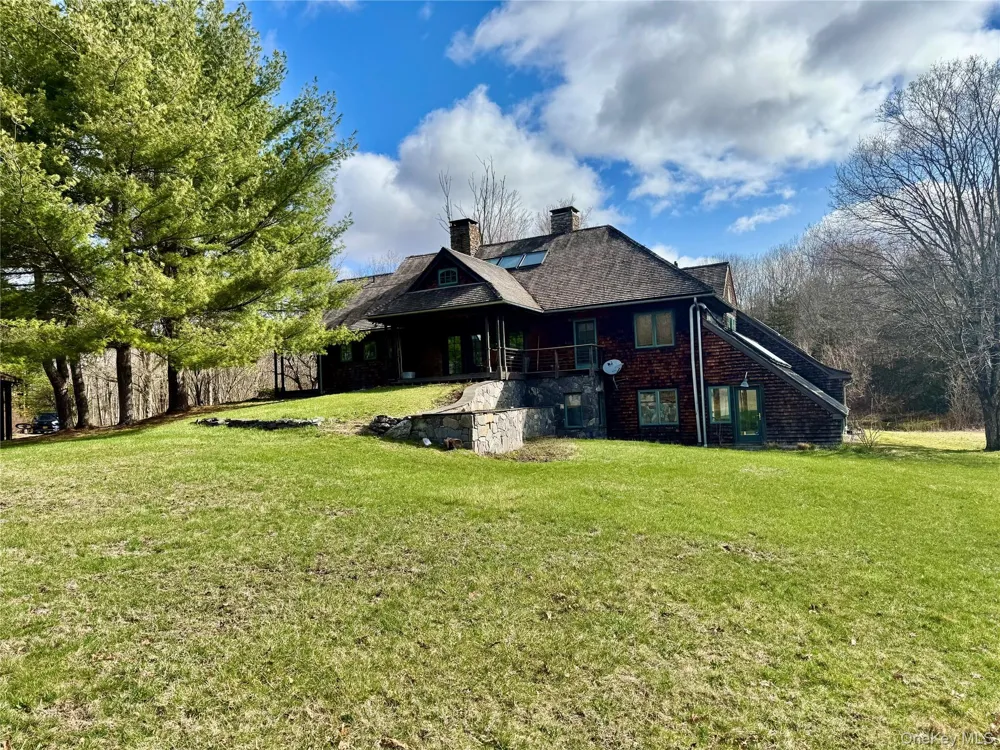 22 Knight Road Clinton Corners, NY 12514