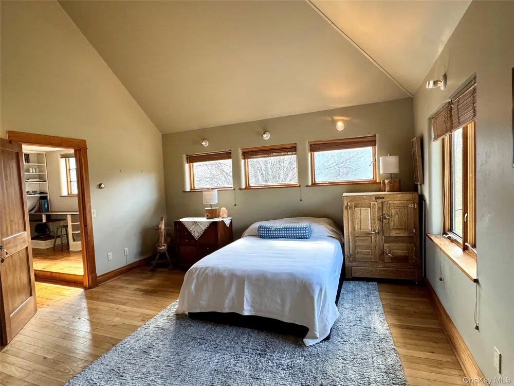 22 Knight Road Clinton Corners, NY 12514