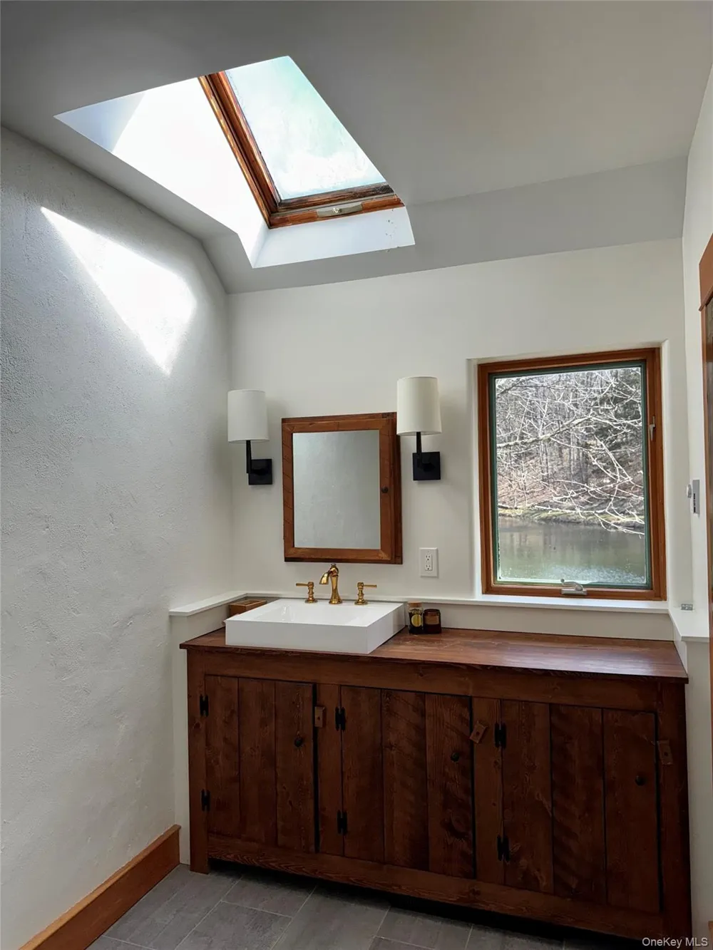 22 Knight Road Clinton Corners, NY 12514
