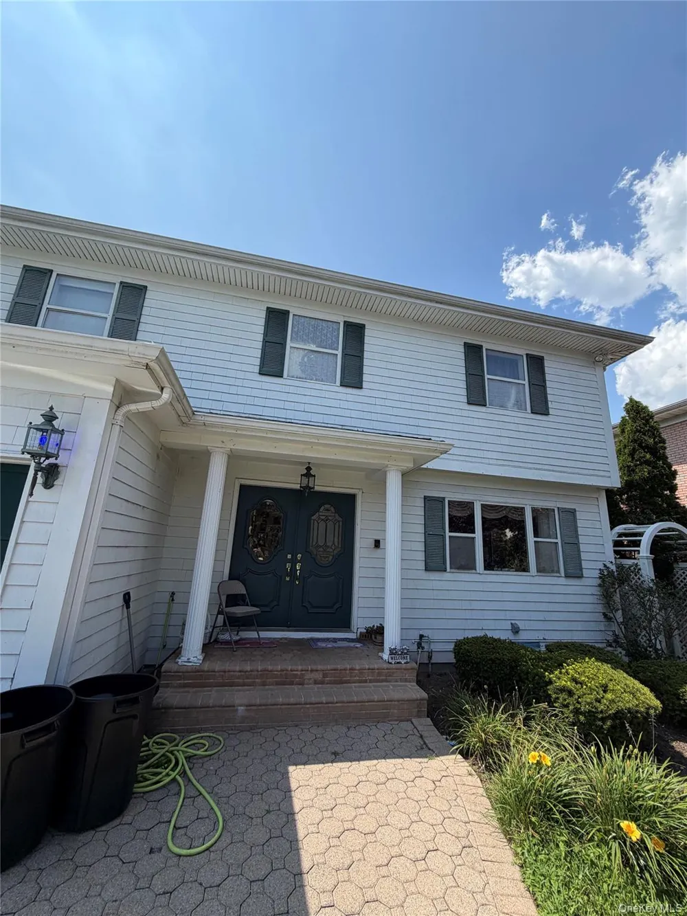 6 Melton Drive W Rockville Centre, NY 11570