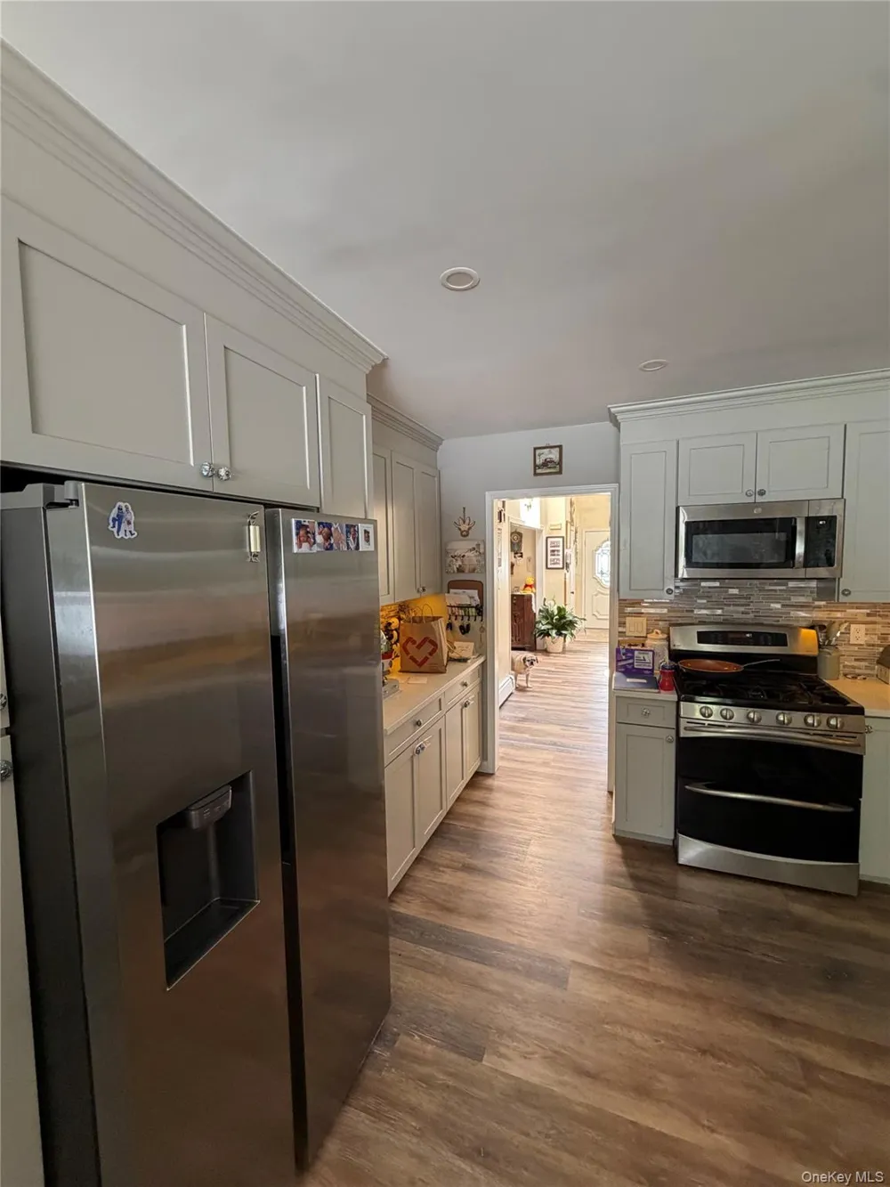 6 Melton Drive W Rockville Centre, NY 11570