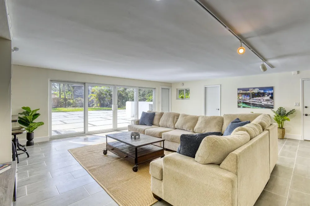 600 SW 12th Street Fort Lauderdale, FL 33315