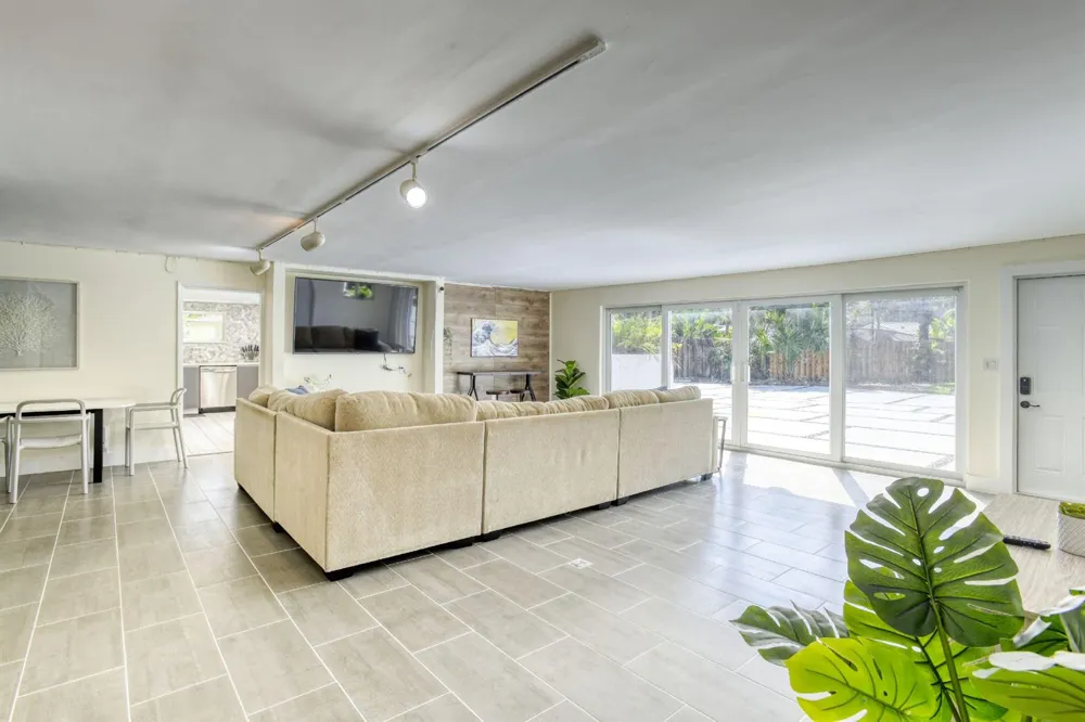 600 SW 12th Street Fort Lauderdale, FL 33315