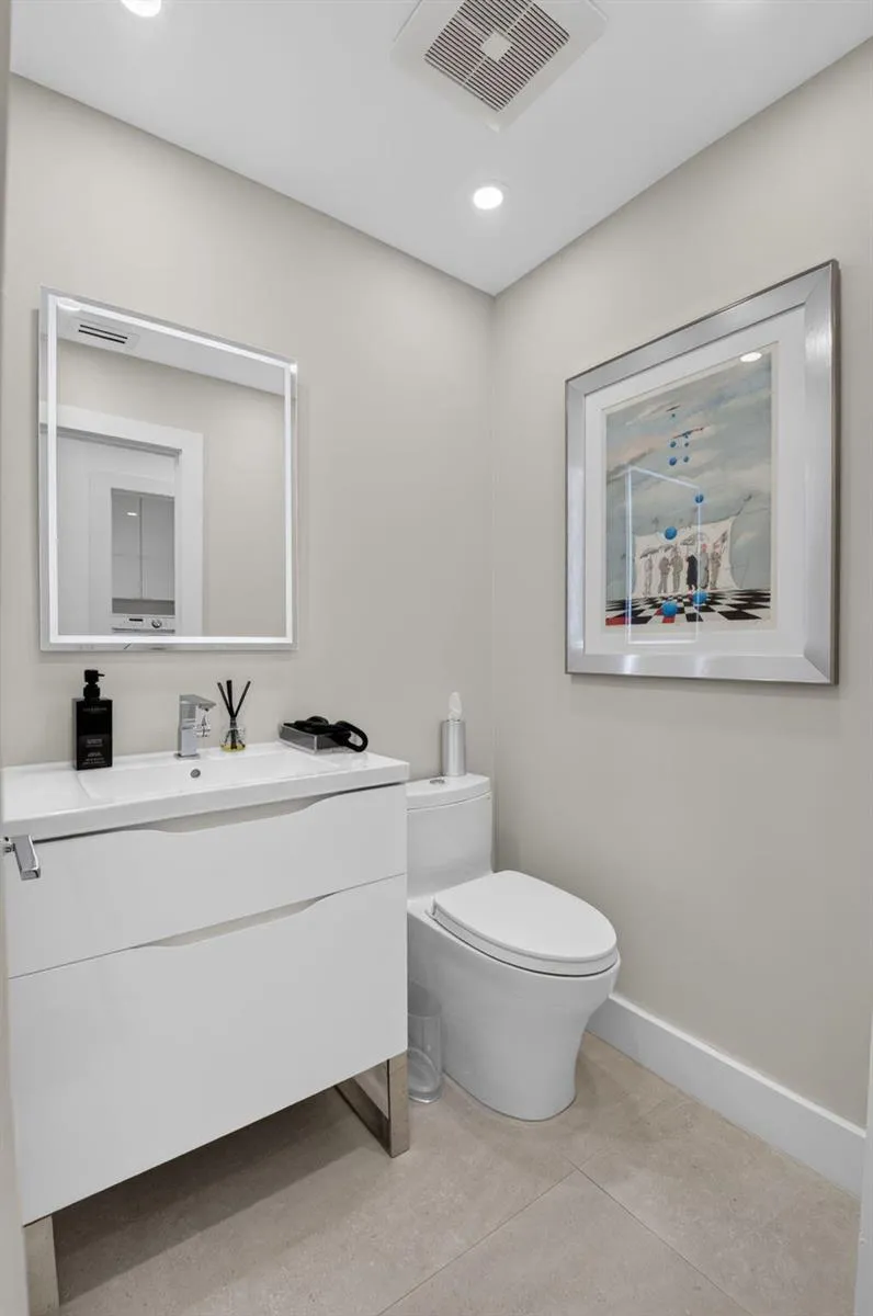 7710 Lakeside Boulevard Boca Raton, FL 33434