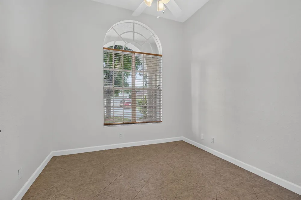 4003 W Hamilton Key West Palm Beach, FL 33411