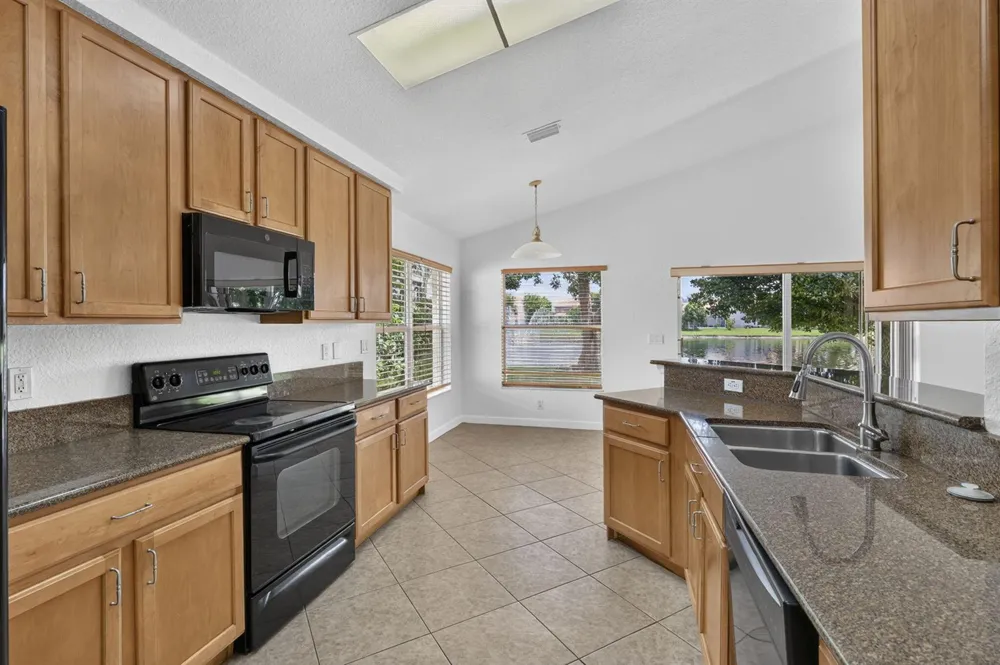 4003 W Hamilton Key West Palm Beach, FL 33411