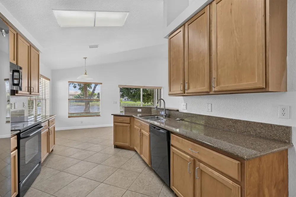 4003 W Hamilton Key West Palm Beach, FL 33411
