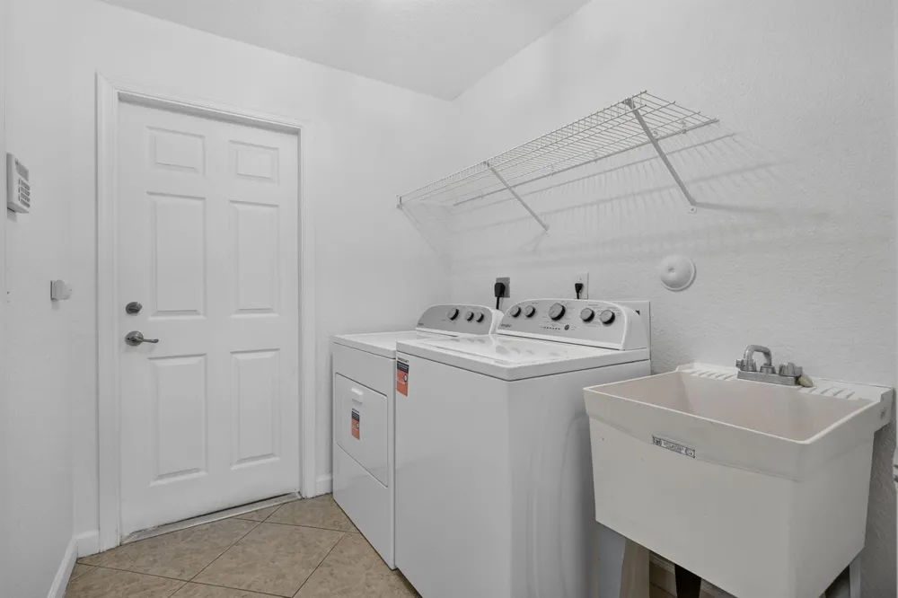 4003 W Hamilton Key West Palm Beach, FL 33411