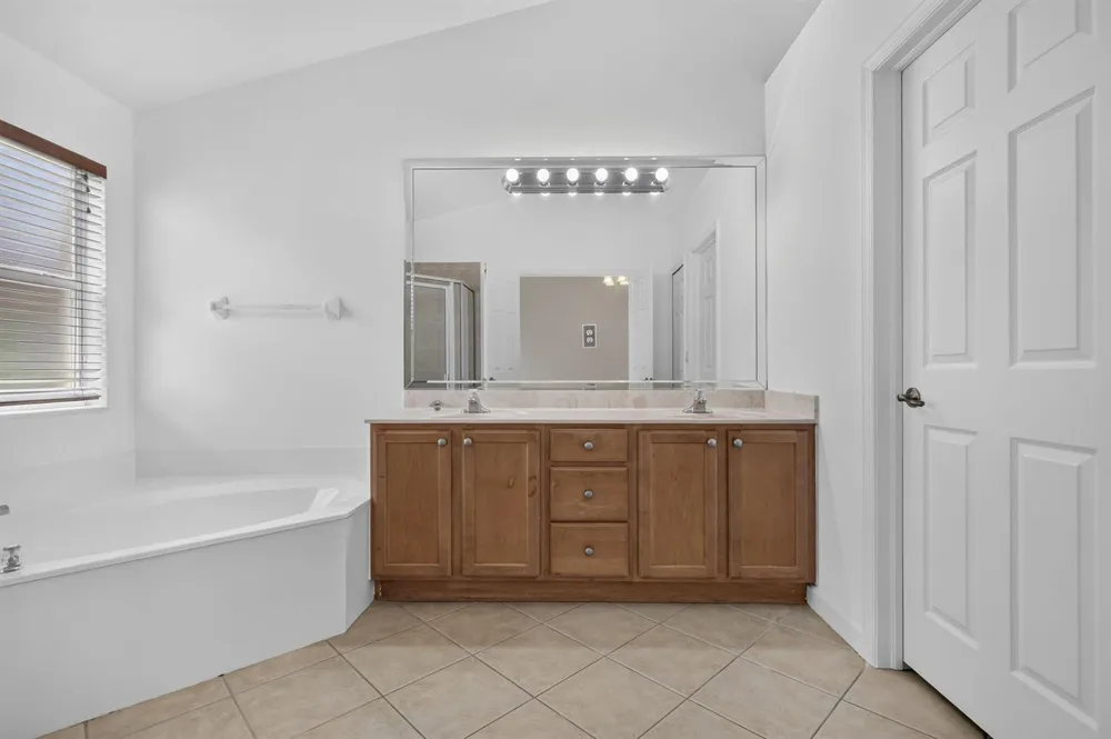 4003 W Hamilton Key West Palm Beach, FL 33411