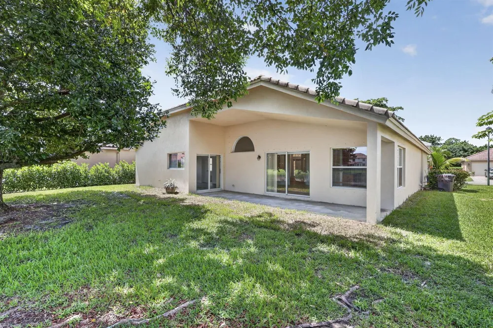 4003 W Hamilton Key West Palm Beach, FL 33411