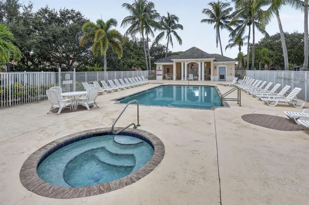 4003 W Hamilton Key West Palm Beach, FL 33411