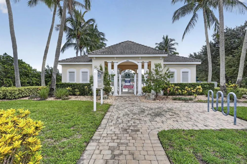 4003 W Hamilton Key West Palm Beach, FL 33411