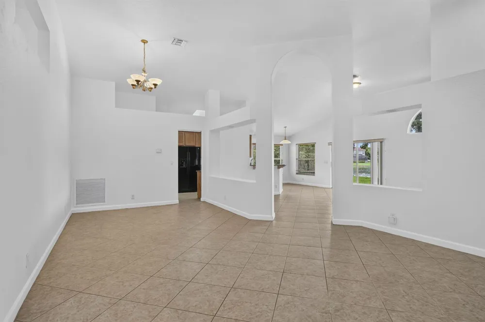 4003 W Hamilton Key West Palm Beach, FL 33411