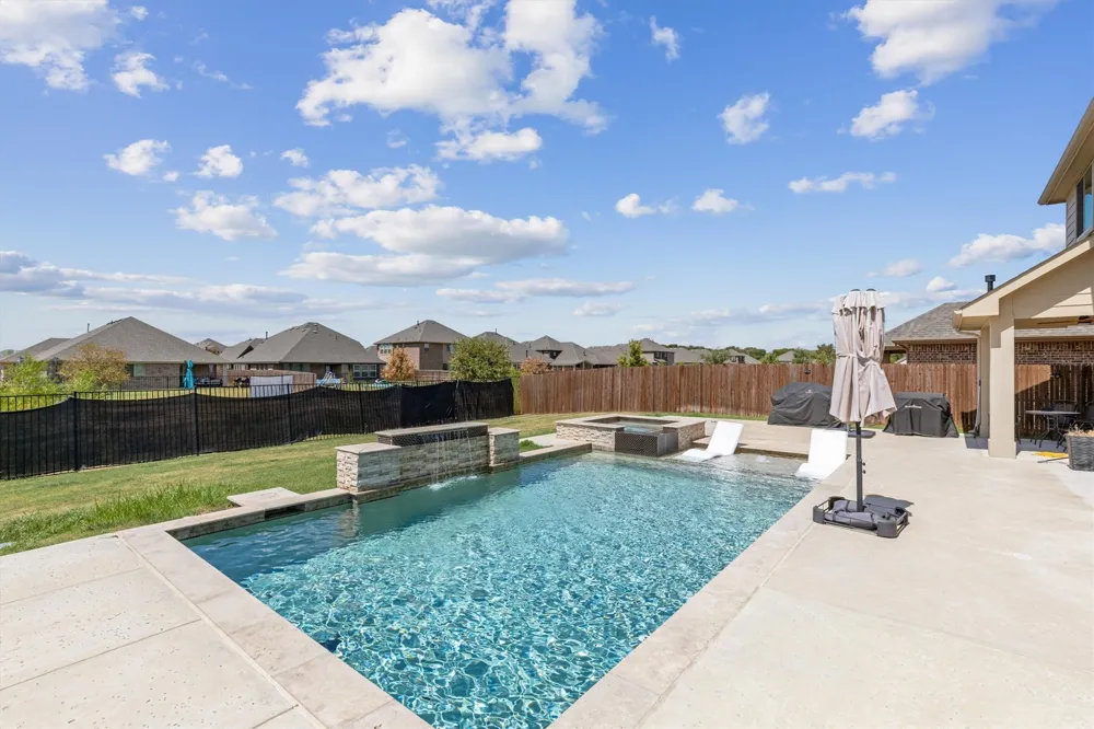 1959 Cedarwood Drive Glenn Heights, TX 75154