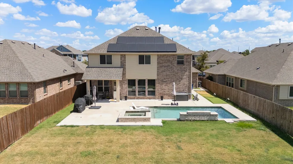1959 Cedarwood Drive Glenn Heights, TX 75154