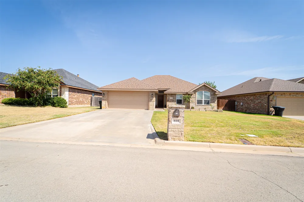 818 Flat Water Drive Abilene, TX 79602