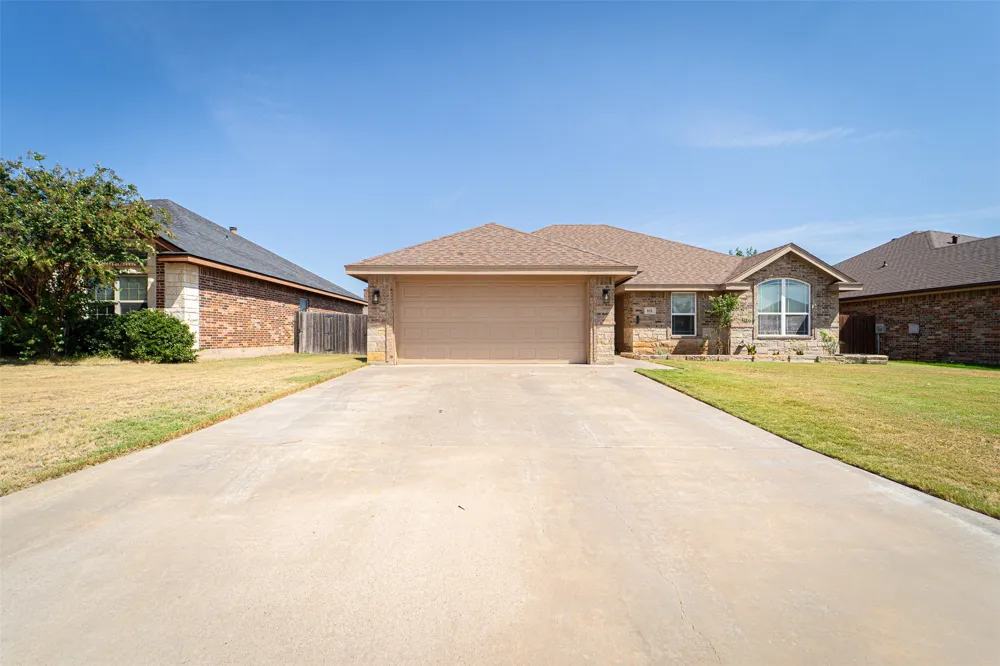 818 Flat Water Drive Abilene, TX 79602