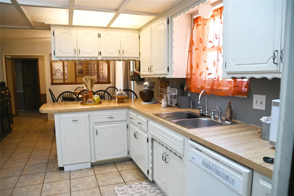 35648 E 120 ROAD Seminole, OK 74868